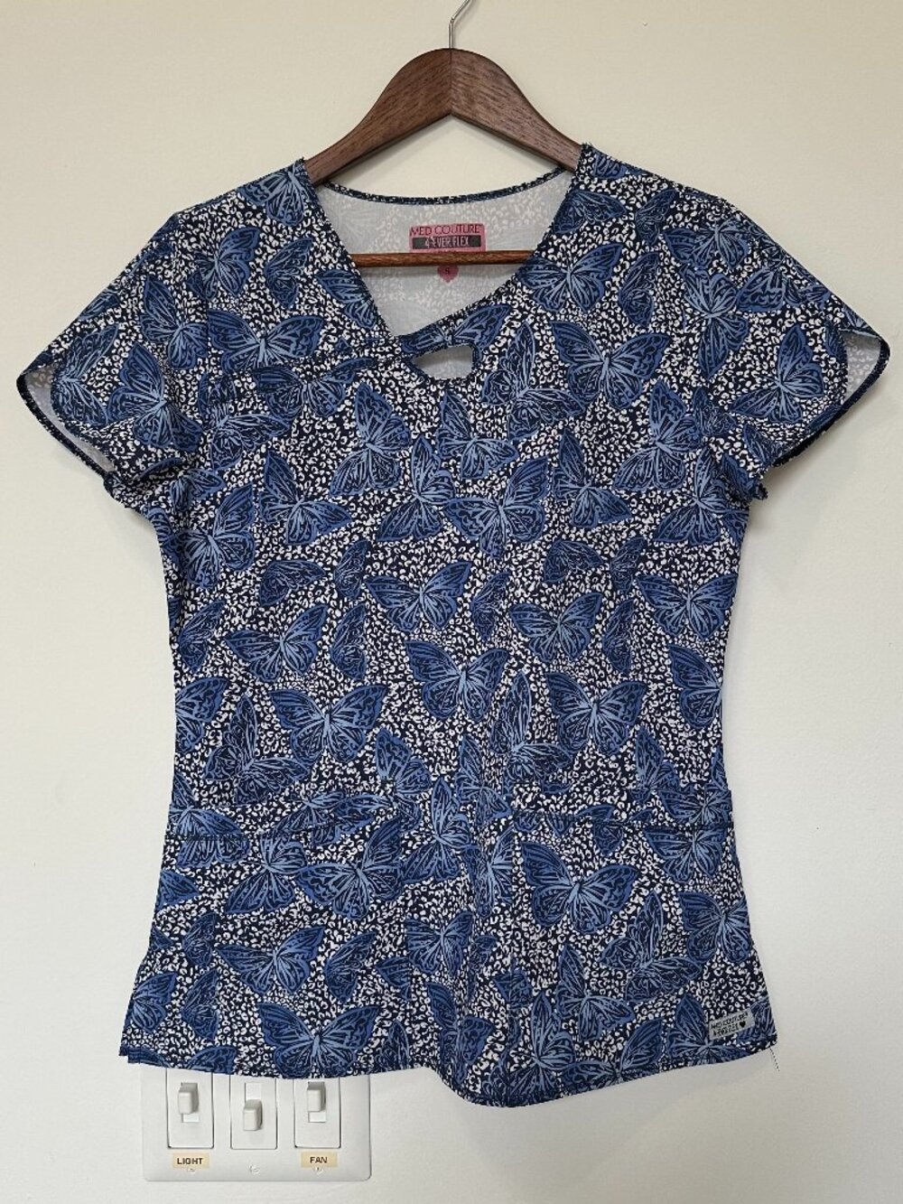 Med Couture 4-Ever Flex Style 3413 Scrub Top in Blue Butterfly Print size S 🦋